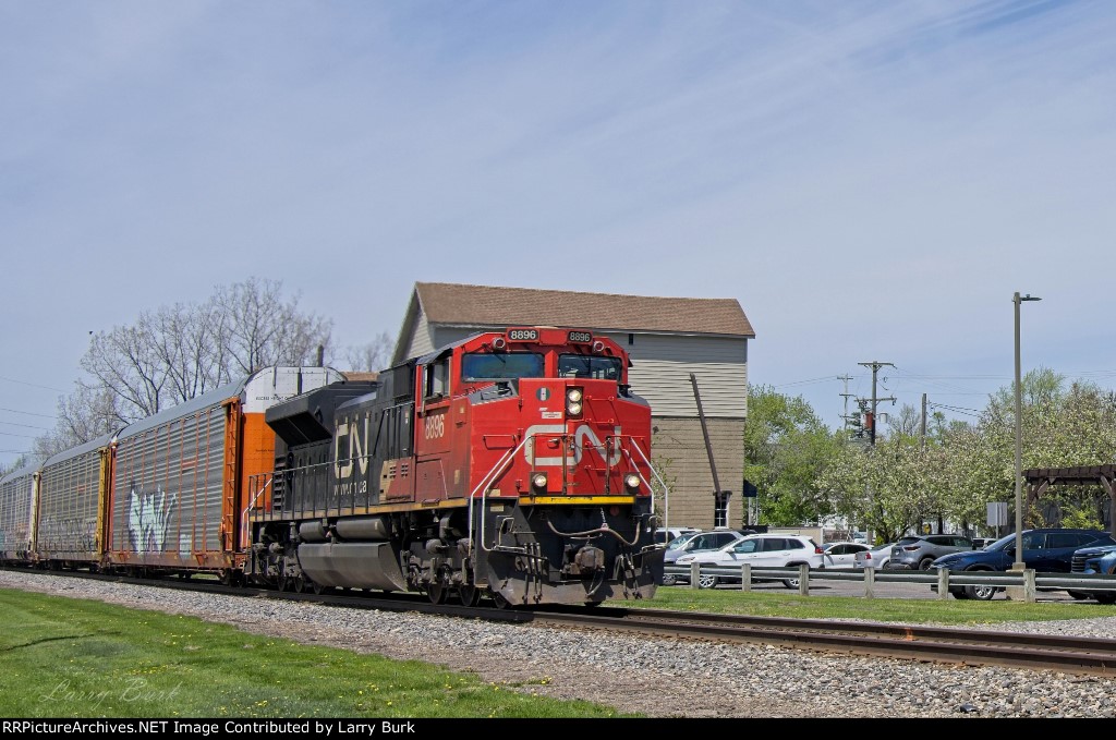 CN soutbound at Holly